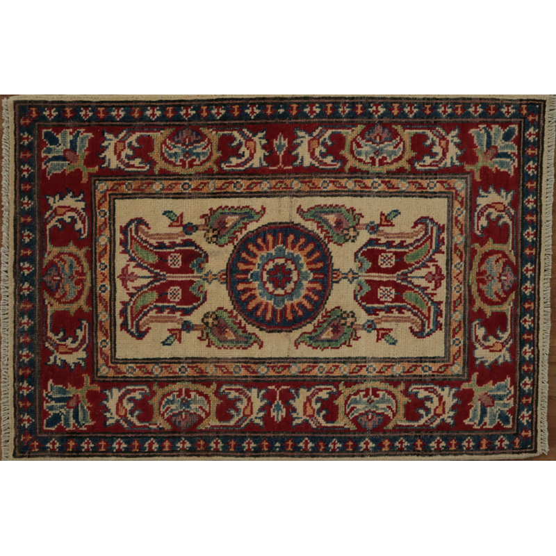 Tapis oriental Kazak finement fabriqué 2 x 3