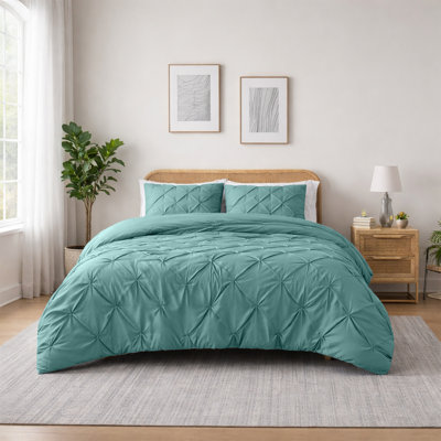 Microfiber Pintuck Duvet Cover Set – 2 Pillowcases