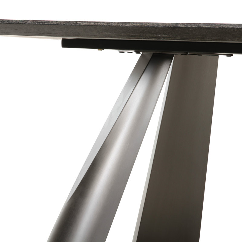 Novara Round Dining Table