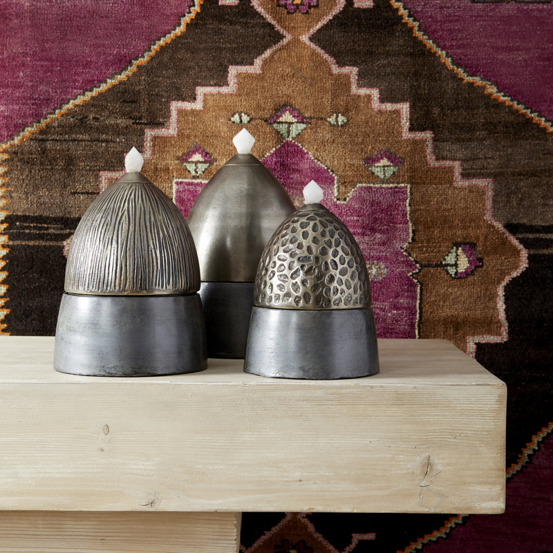 Chestnut Figurines & Sculptures