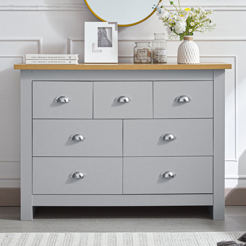 Whitsett 111.5 cm W Chest of 7 Drawers