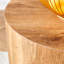 La table cylindrique avec son motif