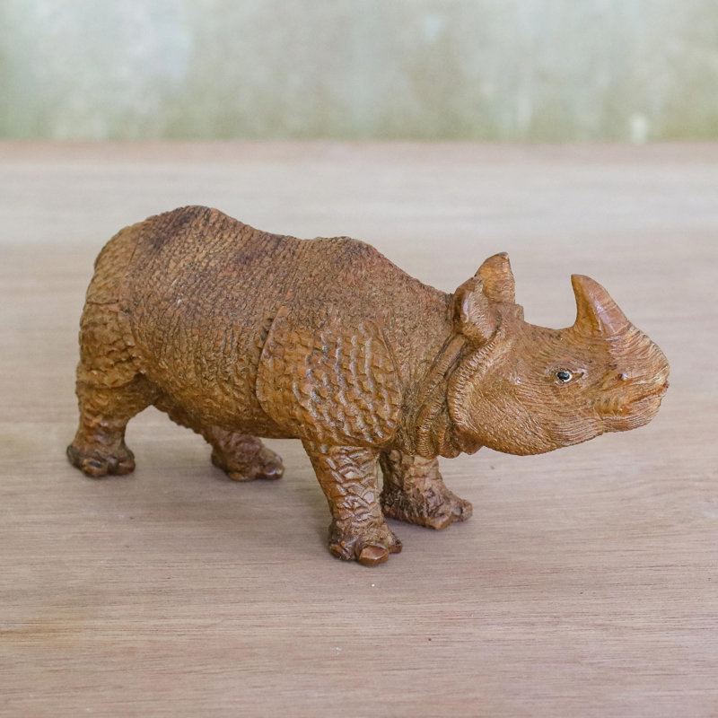 Gnni Figurines & Sculptures