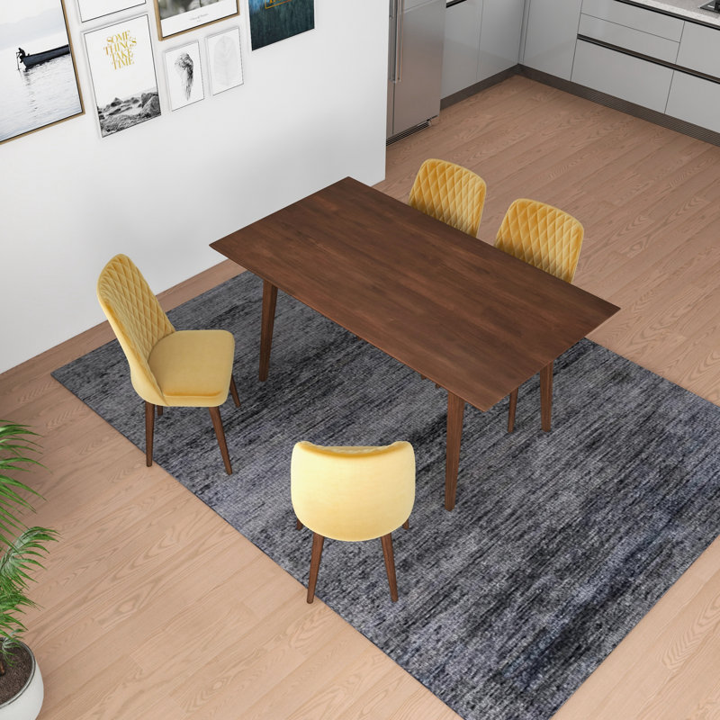 Ensemble de salle à manger 5 pièces Ada Mid-Century avec 4 chaises en velours Ada, Or