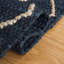Tapis noir / naturel en cuir tissé à la main Anainah-1675893259