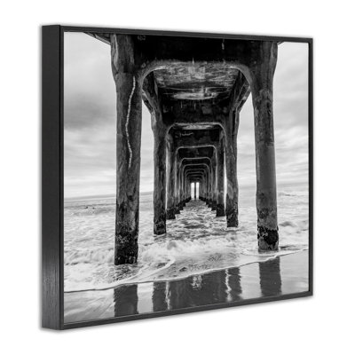 Structure de la jetée en perspective, estampe numérique, conception par Jeff Poe