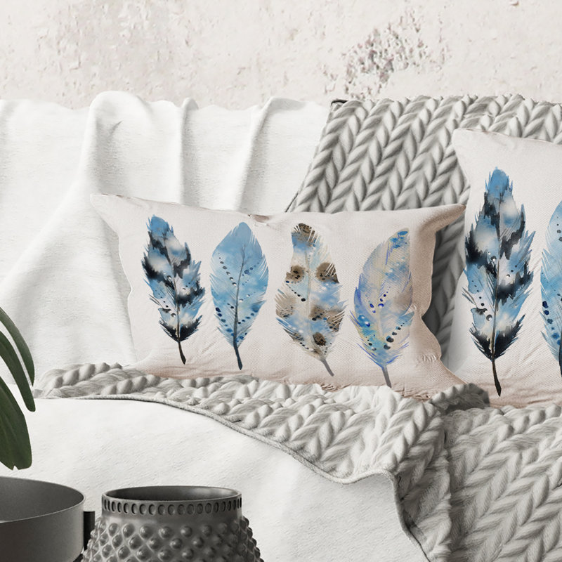 Rectangle, plumes de bohème bleues I - Coussin décoratif imprimé bohémien et éclectique
