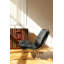 Chaise en cuir sans accoudoirs avec coussin moelleux et pieds en métal-113731452