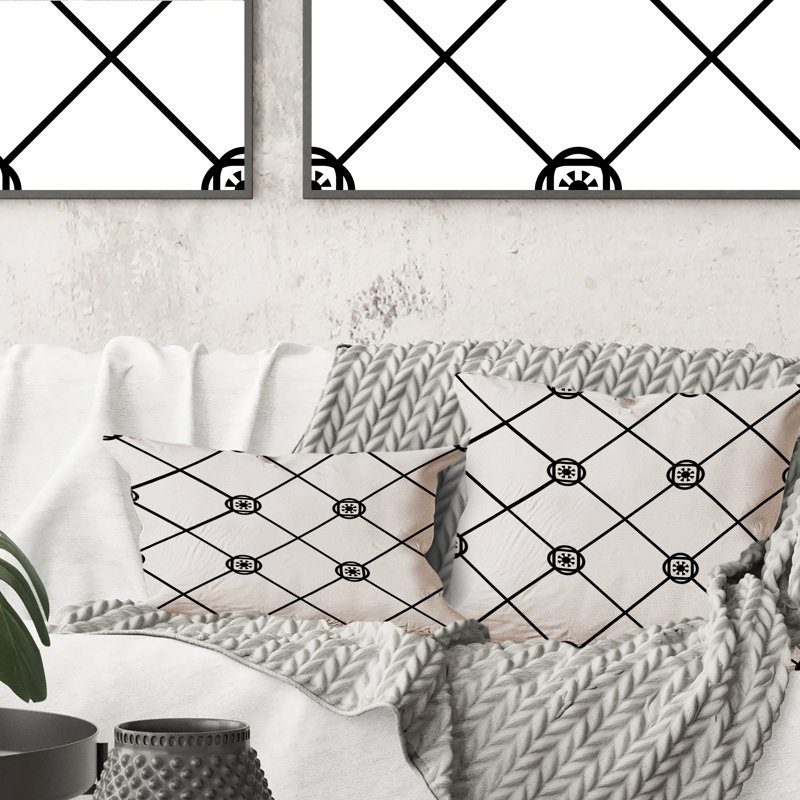 Coussin décoratif à motif géométrique à motif de carreaux de diamant noir et blanc