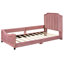 Lit de jour simple rembourré avec tête de lit à rayures classique et structure en bois beige pour une utilisation à long terme-129631063