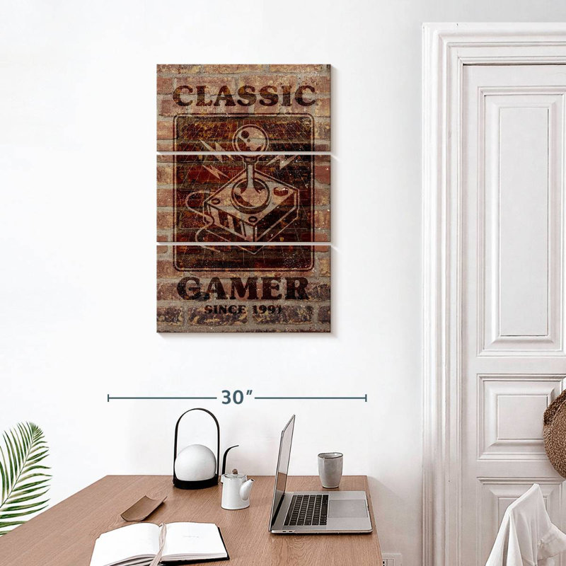 Classic Gamer, 32" H x 20" W