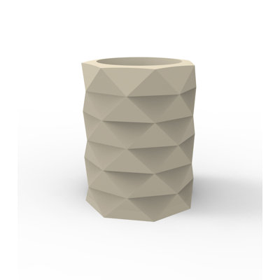 Marquis Resin Pot Planter