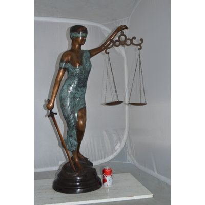 Grande statue en bronze Lady Justice - Taille: L 22 po x l 13 po x H 44 po.