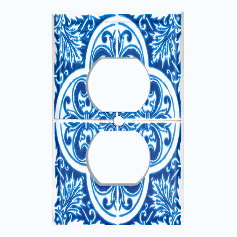 Patterned 1 - Gang Duplex Outlet Standard Wall Plate