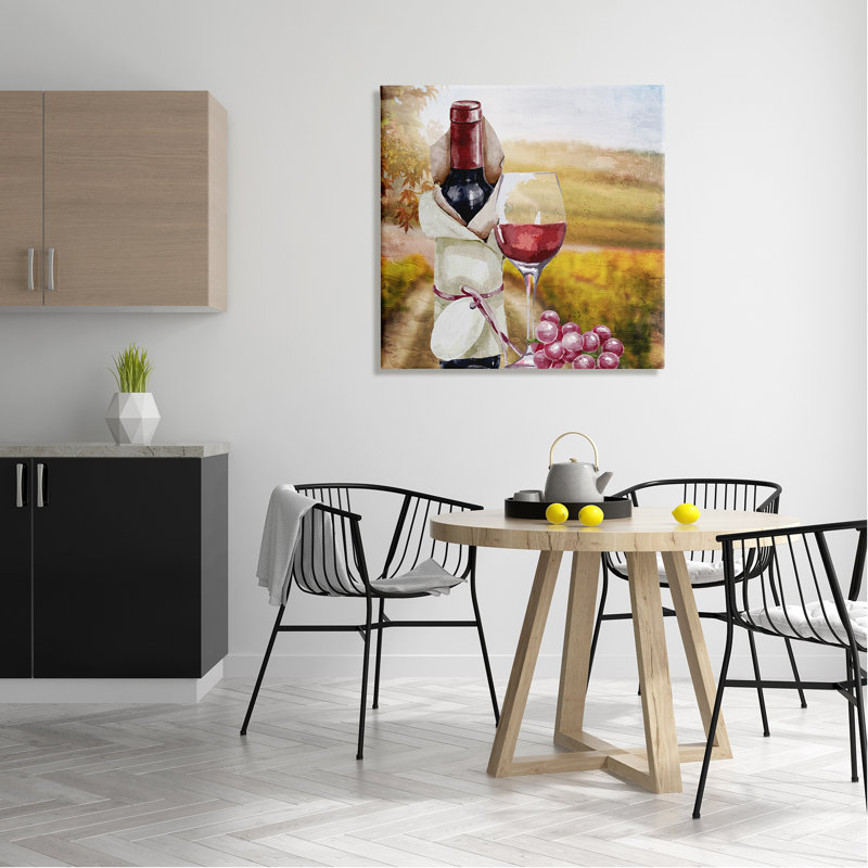 «Wine Bottle Scenery» par Kim Allen - photographie sur toile tendue, H 30 po x l 30 po x P 1,5 po