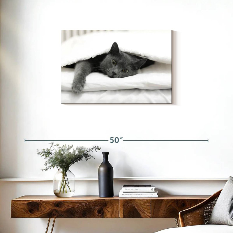 Brampt Lazy Cat, 20" H x 30" W