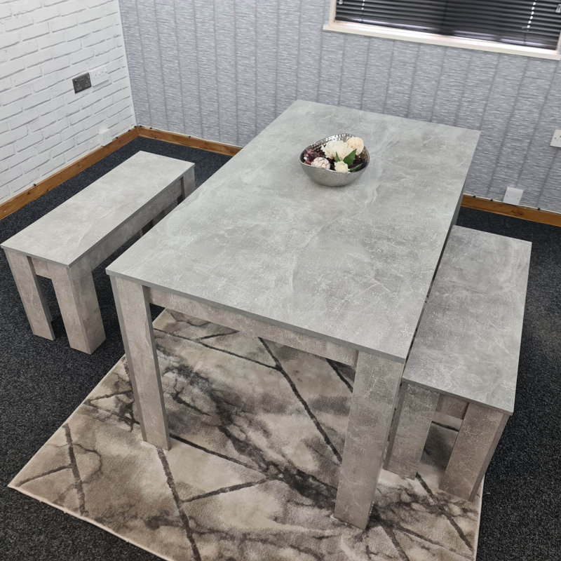 Capems 4 -Person Dining Set