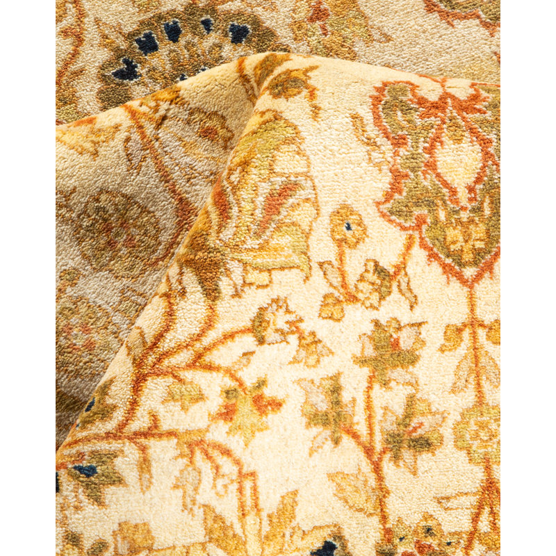 Ivory Hand-Knotted Wool Oriental 4' x 6' Rug
