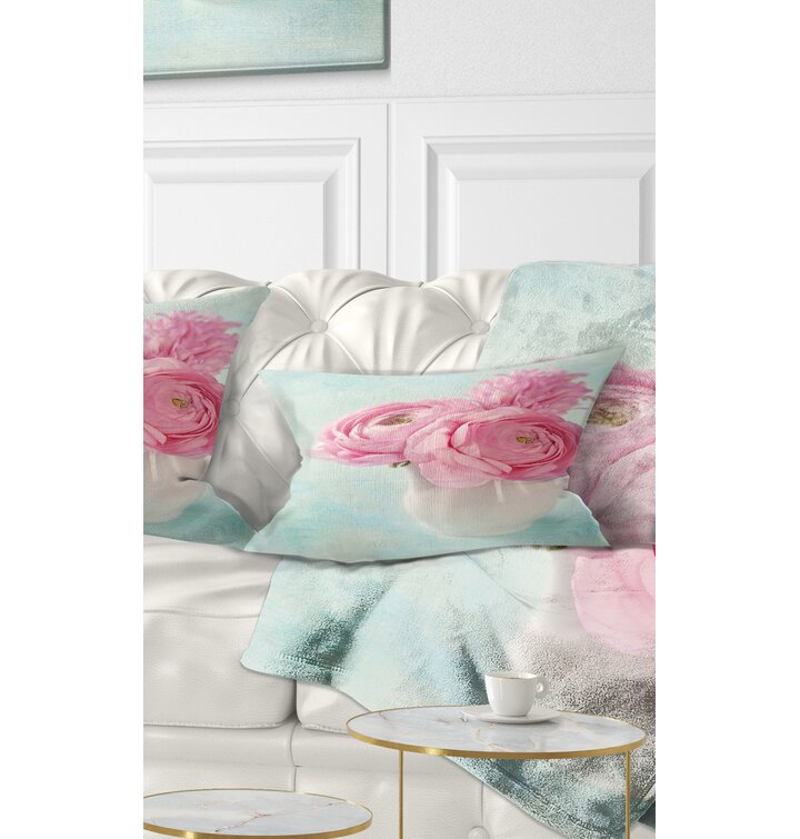 https://assets.wfcdn.com/im/01215397/resize-h755-w755%5Ecompr-r85/5607/56070464/Floral+Throw+Pillow.jpg