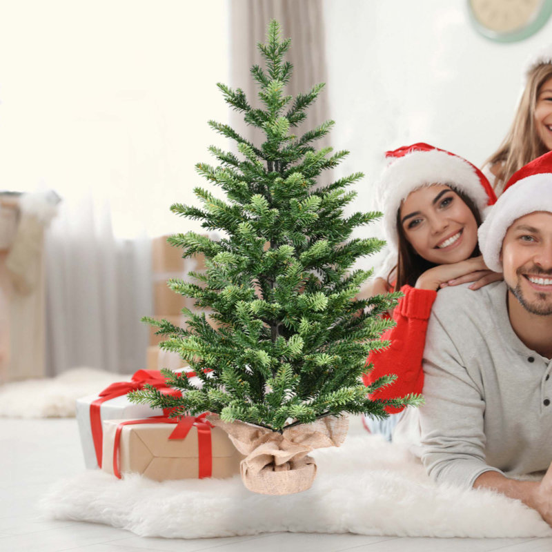 Arbre de Noël de table complet en PE avec 230 pointes, mini arbre vert réaliste avec base en plastique remplie de ciment - petit décor de bureau pour la maison, le bureau, le dortoir, le vestibule