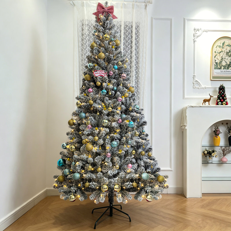 Arbre de Noël artificiel en PVC pré-éclairé avec lumières DEL et base en métal, 7'