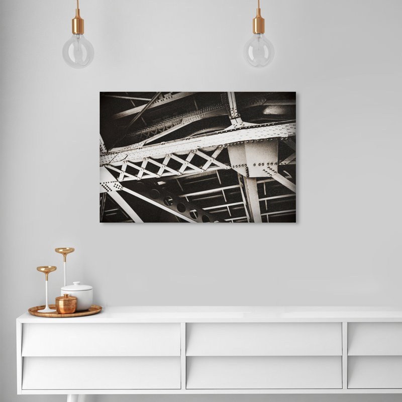 «Industrial I», reproduction de photo sur toile, Toile tendue, H 36 po x l 24 po x P 1,5 po