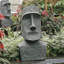 Statue de jardin monolithe Moai de Ahu Akivi sur Île de Paques