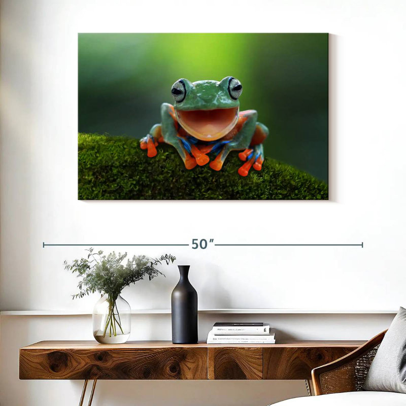 Brampt Happy Tree Frog, 26" H x 39" W