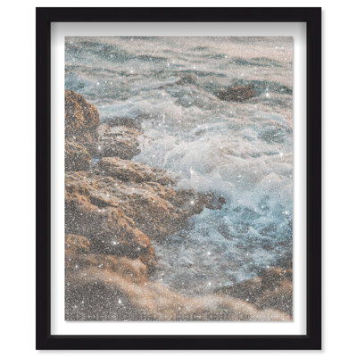 Foam Crest I Shadowbox, imprimé nautique et plage avec reflets poussière de diamant par Oliver Gal