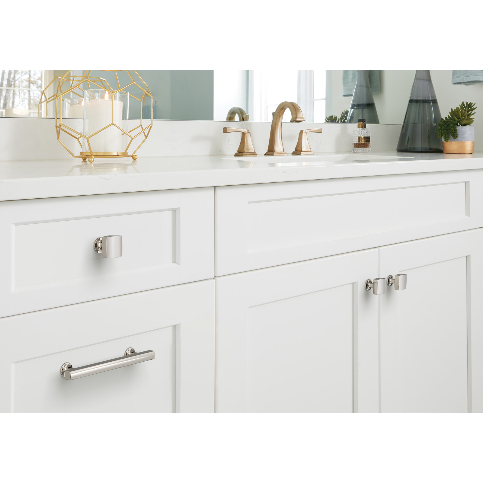 Everett Cabinet Knob, Polished Nickel, 1.25"