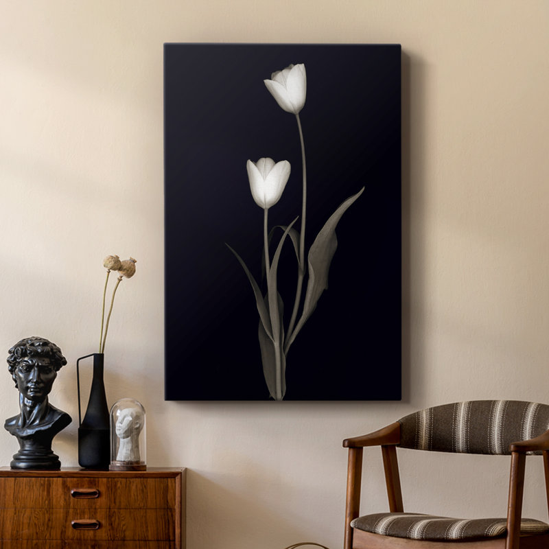 Tulipe Pose II - galerie sur mesure Cavas, H 27 po x l 18 po