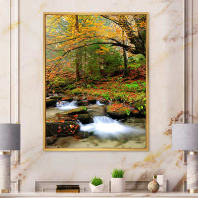 «Beautiful Autumn Forest Waterfall V», œuvre d'art traditionnelle sur toile