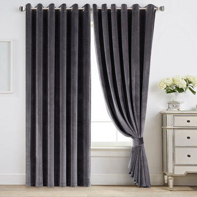 Reede Luxury Crushed Velvet Eyelet Curtains - Fully Lined, Heavy Plush Drapes