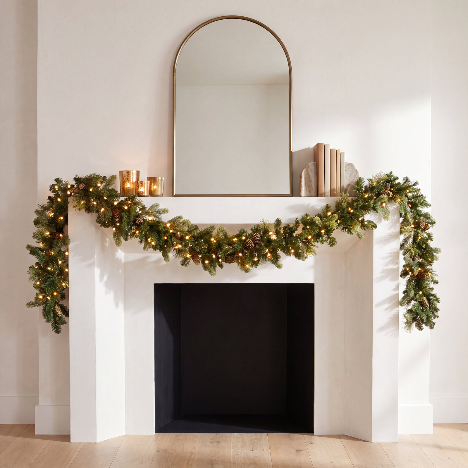 Quentin 108" Pre-Lit Pine Garland