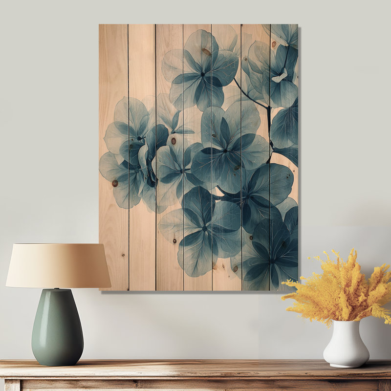 Motif de grappe d'hortensias monochromes III - impression d'hortensias sur bois de pin naturel, H 40 po x l 30 po x P 0,78 po