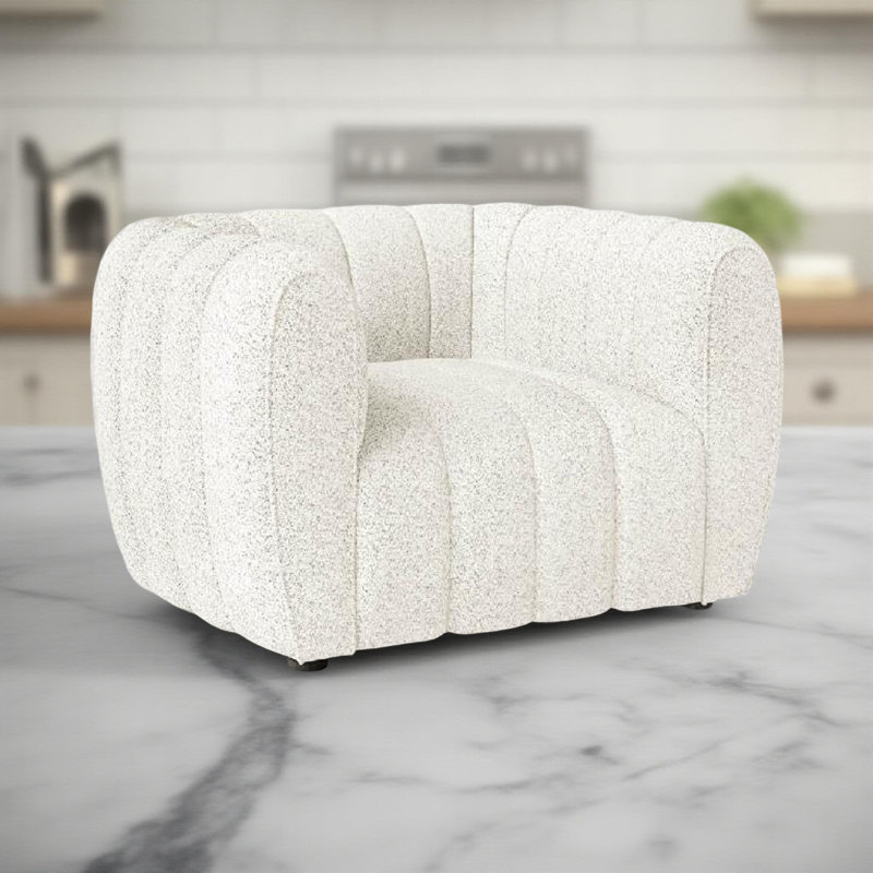 Chaise d'appoint Hery, boucle blanche capitonnée, dossier bas courbé