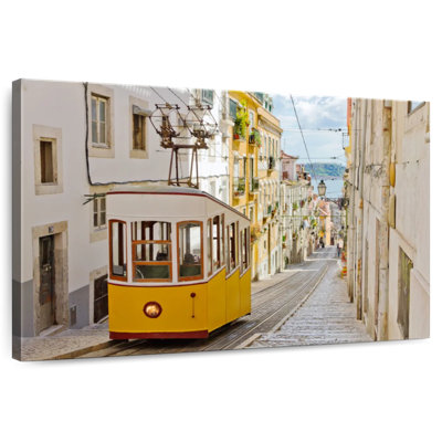 Sireci Gloria Funicular In Lisbon