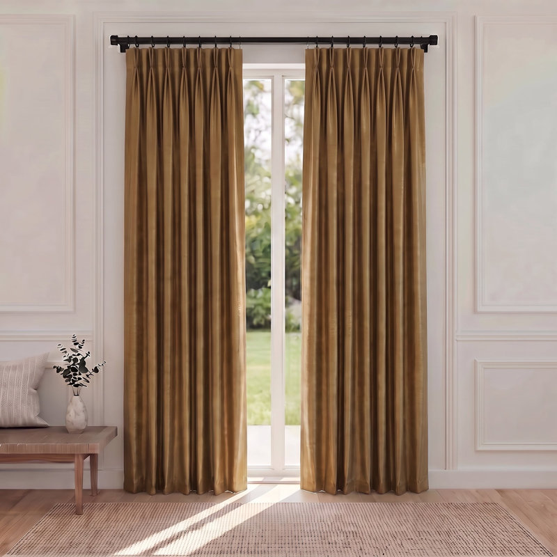 Thorndike Silk Blackout Single Curtain Panel, L 50 po x L 108 po