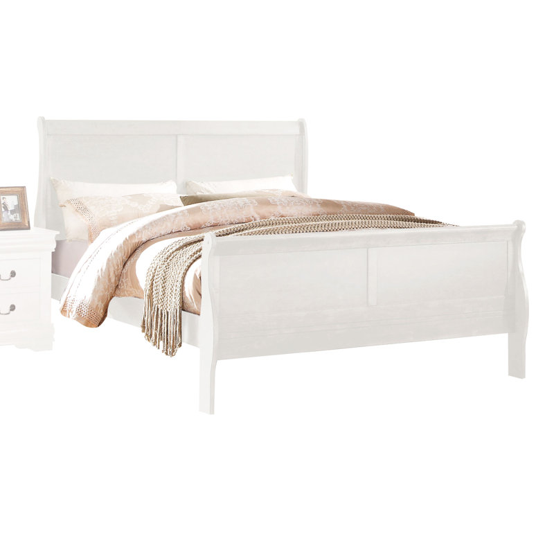 Grand lit en teinte blanche, conception classique avec tiroir pour l'organisation, quincaillerie en nickel brossé, support optimal du sommier, matériau de la structure en bois de pin, décoration de chambre à coucher contemporaine,