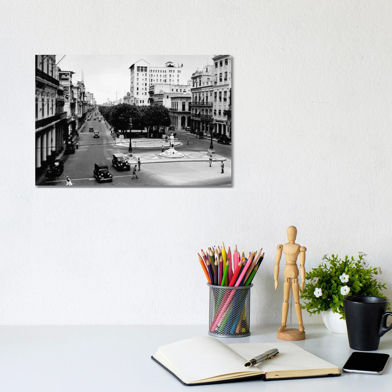 1930S-1940S Street Scene Of The Prado Havana Cuba - Wrapped Canvas Print, 20.32 cm H x 30.48 cm W