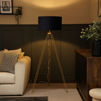 Dundrod 127cm Powder Coated Tripod Floor Lamp Set