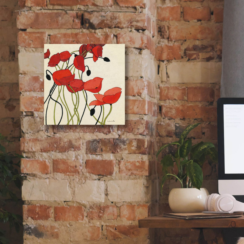 «Poppies And Cream 1» par Shirley Novak, art mural sur toile, H 12 po x l 12 po x P 0,75 po
