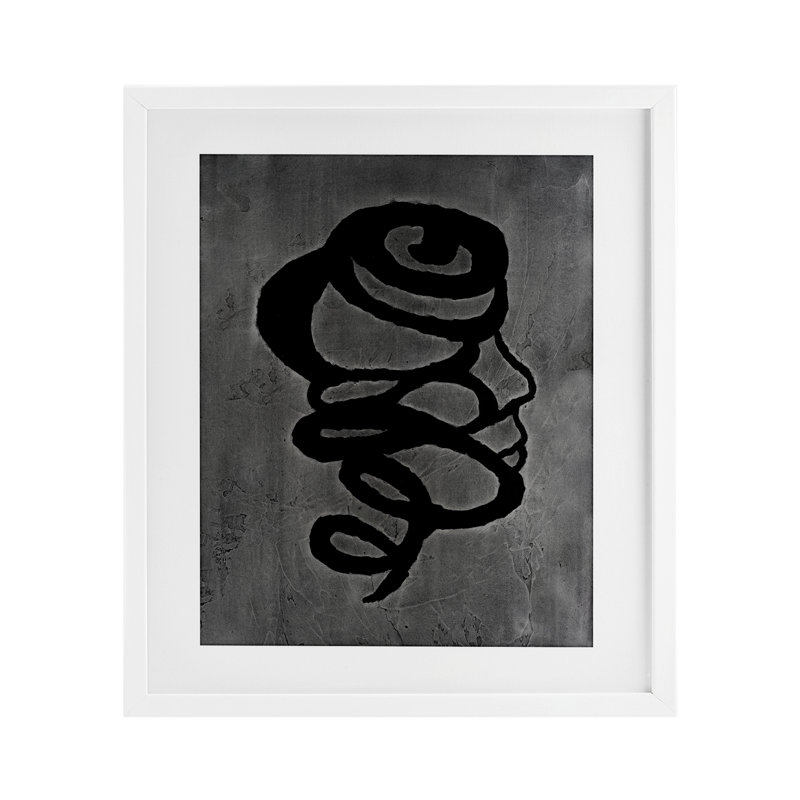 Impression sous verre à tourbillons foncés foncé, design par Vanna Lam, H 16 po x l 13 po, Cadre blanc côtier