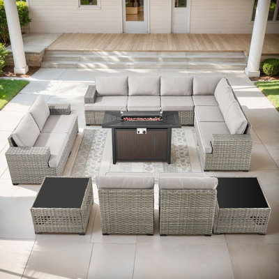 Ensemble de conversation modulaire en rotin et osier avec chaises sans accoudoirs et table de foyer d'extérieur Clute Arnoltice pour 10 personnes