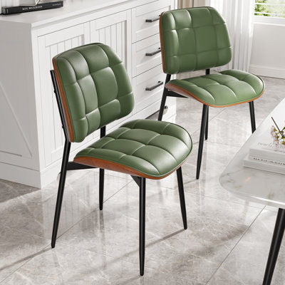 Chaises de salle à manger rembourrées en similicuir avec détails cousus et rembourrage doux - Des chaises d'appoint parfaites pour les salles à manger, les cuisines et les salons.