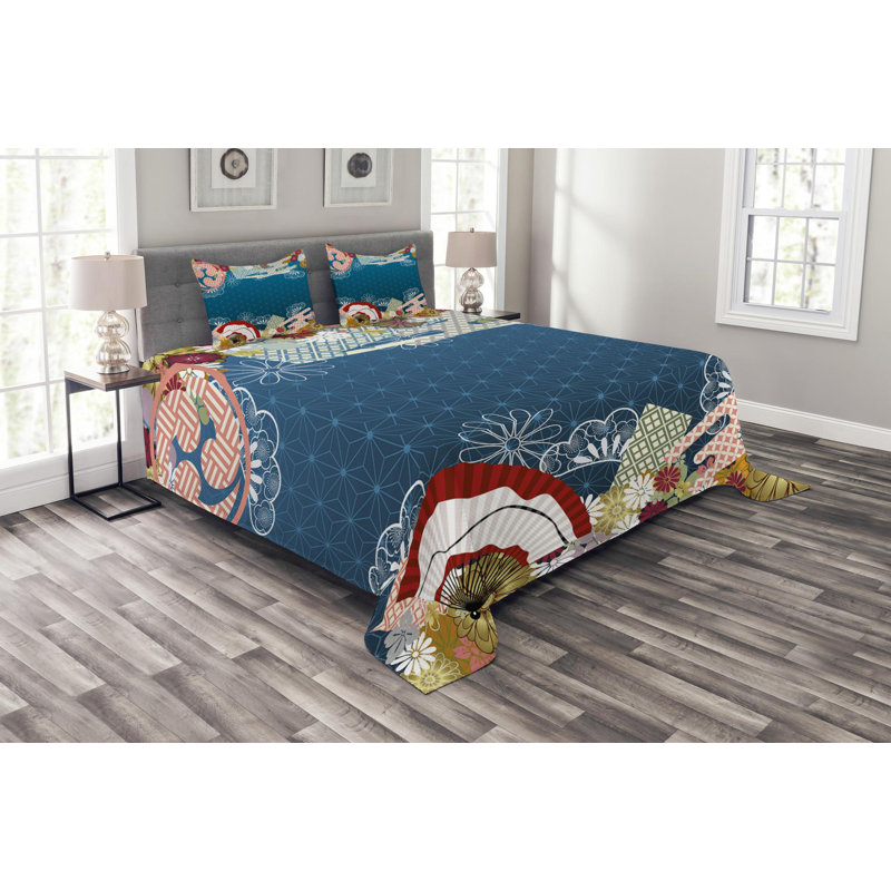 Coastal Floral Coverlet, Queen Coverlet + 2 Shams