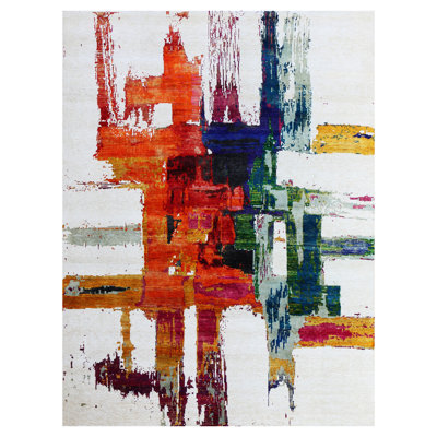 Hand Knotted Area Rug in Ivory