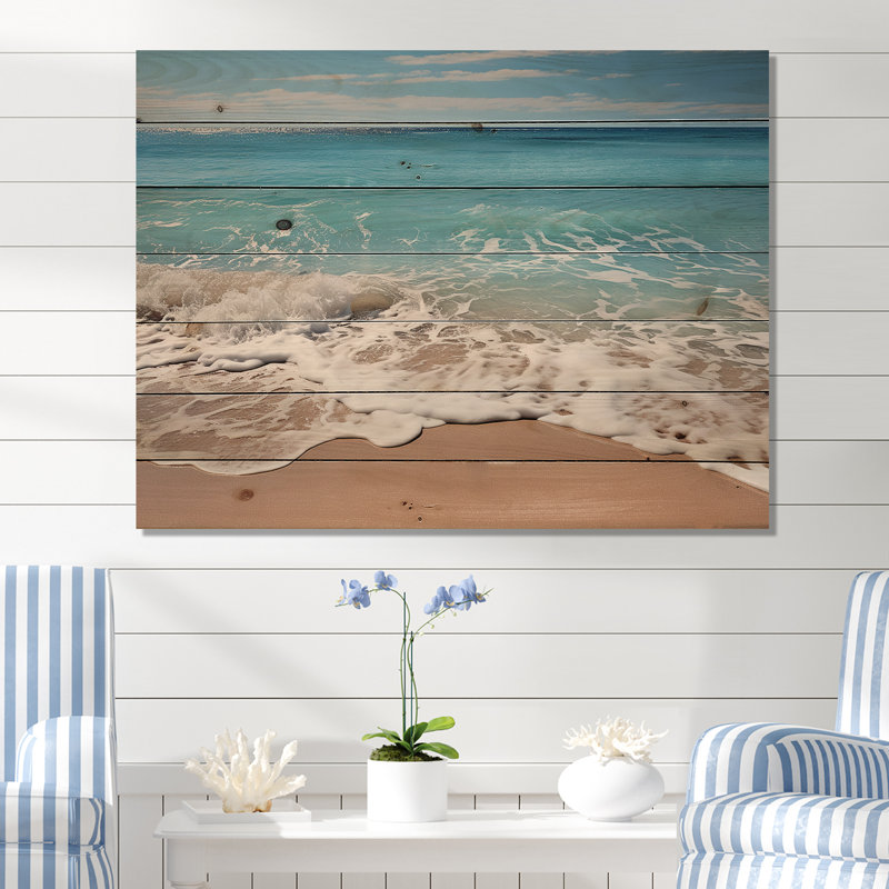 Shoreline Shadows On Beautiful Beach - art mural en bois côtier sur bois de pin naturel, H 24 po x l 32 po