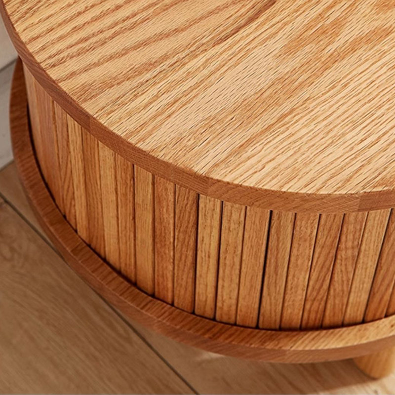 Table basse élégante et pratique,  H 12,60 po x L 31,50 po x l 31,50 po 