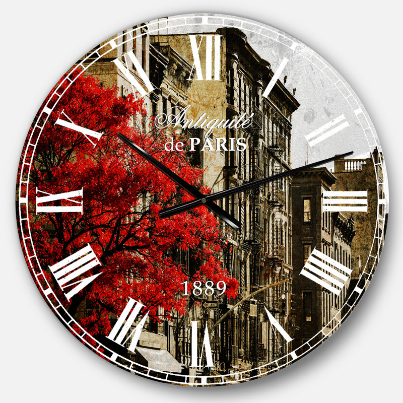Arbre rouge sur noir et blanc New York City Street - horloge murale industrielle, Moyenne
